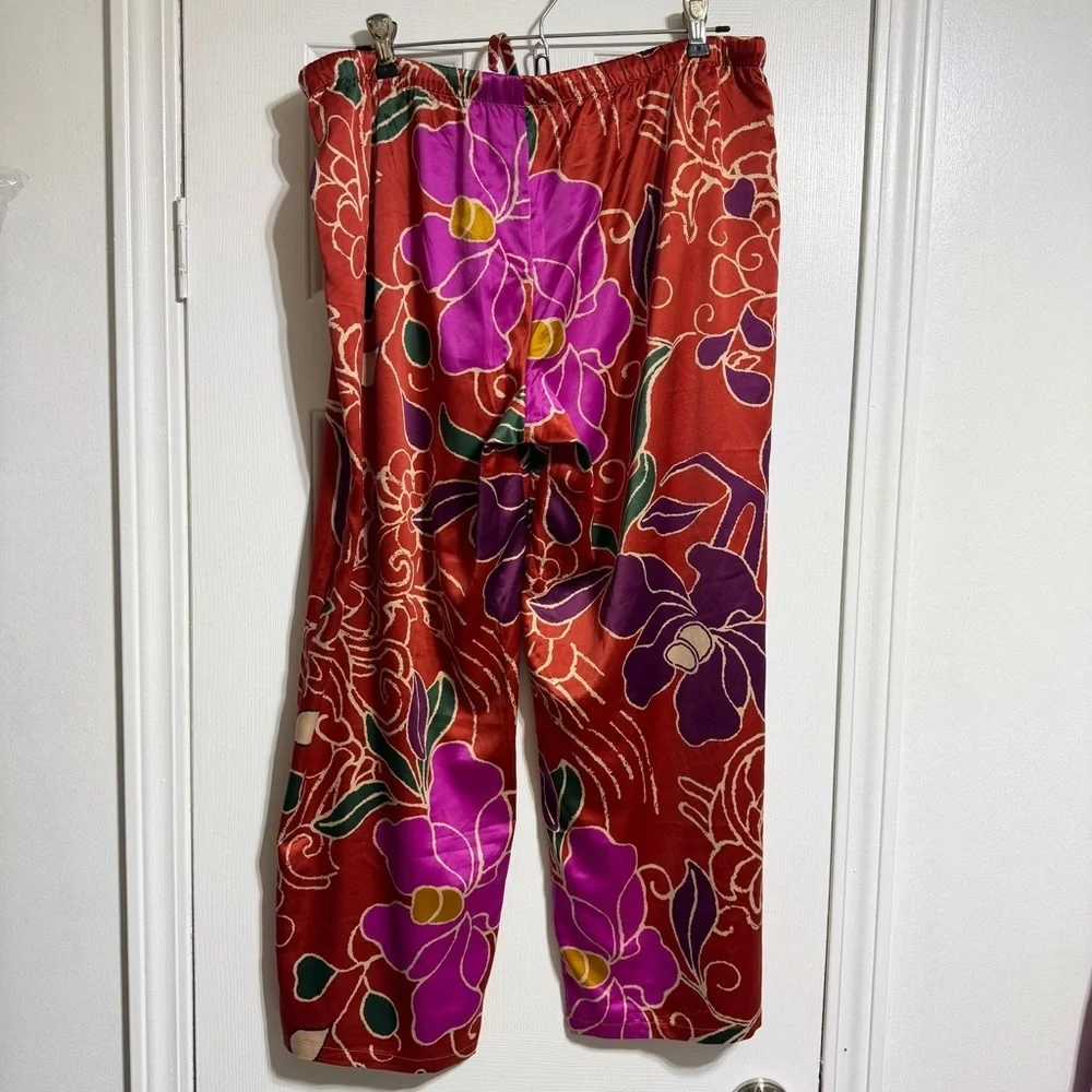 Natori satin pajama pant set rust floral cropped flowy top size large